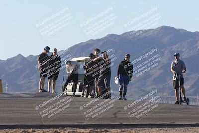 media/Oct-30-2025-Racers Edge (Thu) [[dabbdaf680]]/1-Around the Pits- Track Walk/